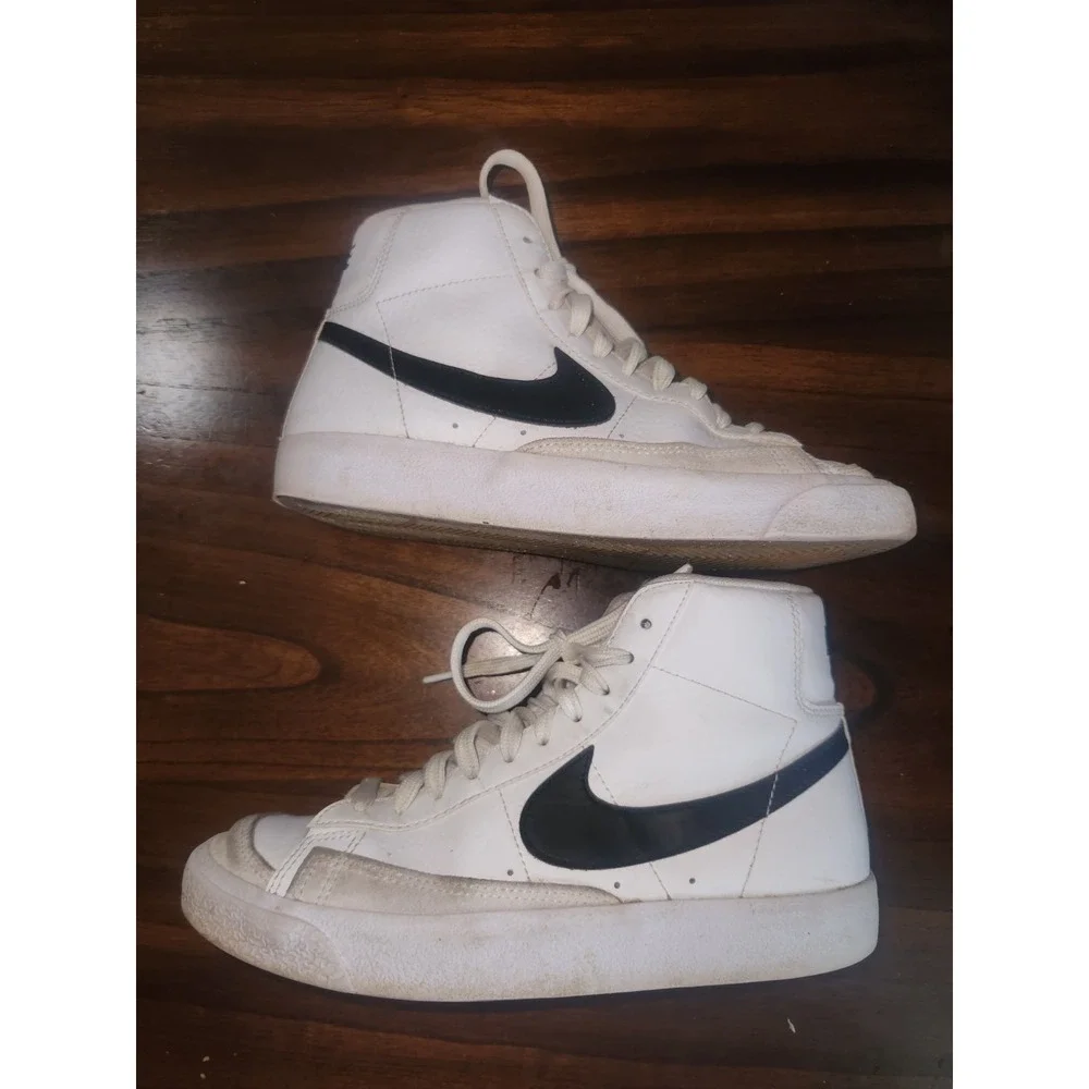 Nike blazer mid